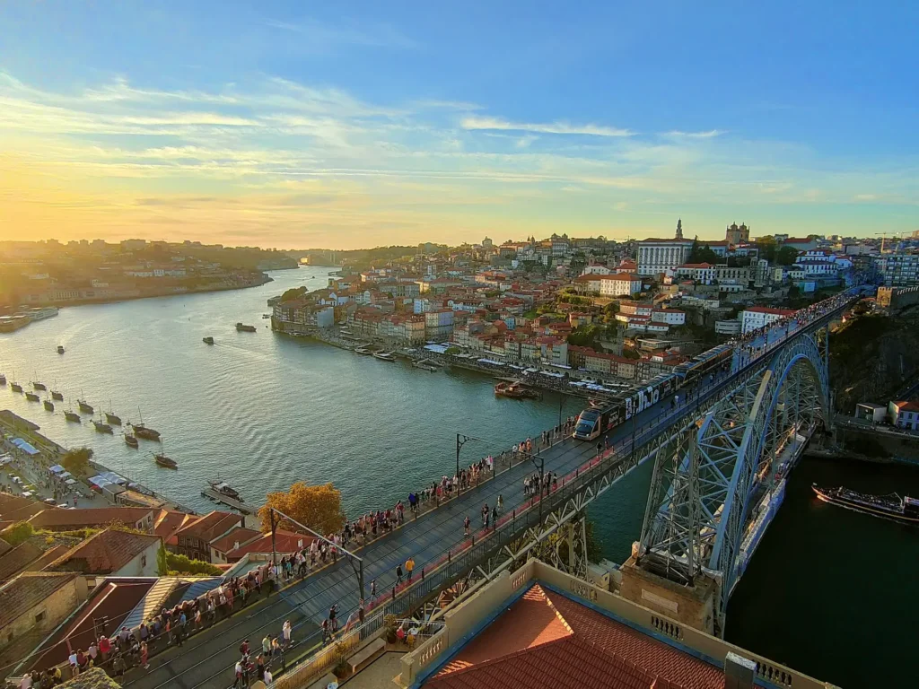 Vue de Porto depuis le Mosteiro da Serra do Pilar
