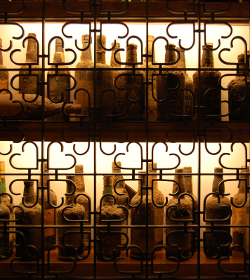 Anciennes bouteilles de Porto et de vins, Mario Luso